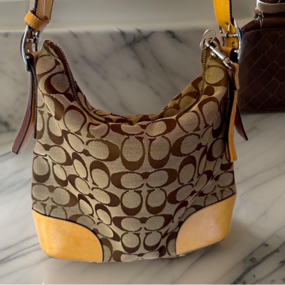 Vintage Coach Tan Khaki Soho Signature Slim Duffle Crossbody Bag Y2K